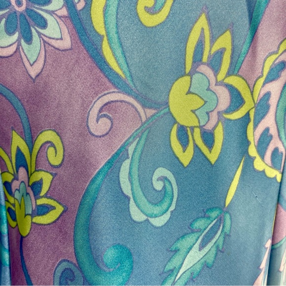 Vintage Delicates Nightgown & Robe Set - Picture 6 of 13